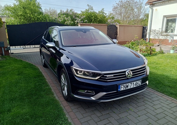 Volkswagen Passat cena 83900 przebieg: 166000, rok produkcji 2016 z Szczuczyn małe 154